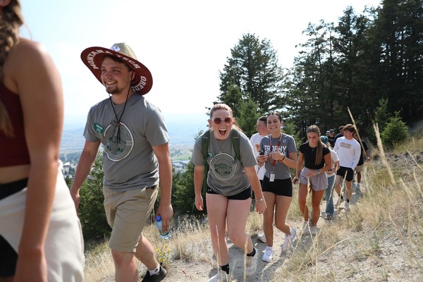 New students trekking to the M.