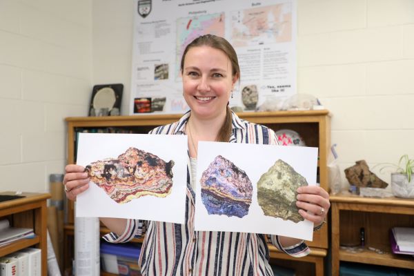 !Celine Beaucamp with photos of sphalerite samples