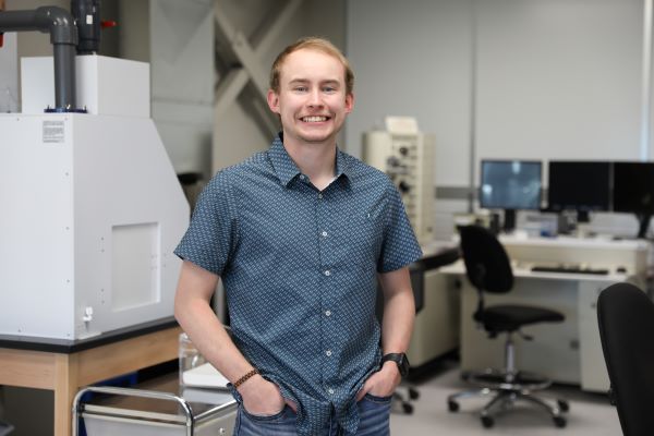 Jakob Nielsen in the Montana Tech Nanotechnology Lab